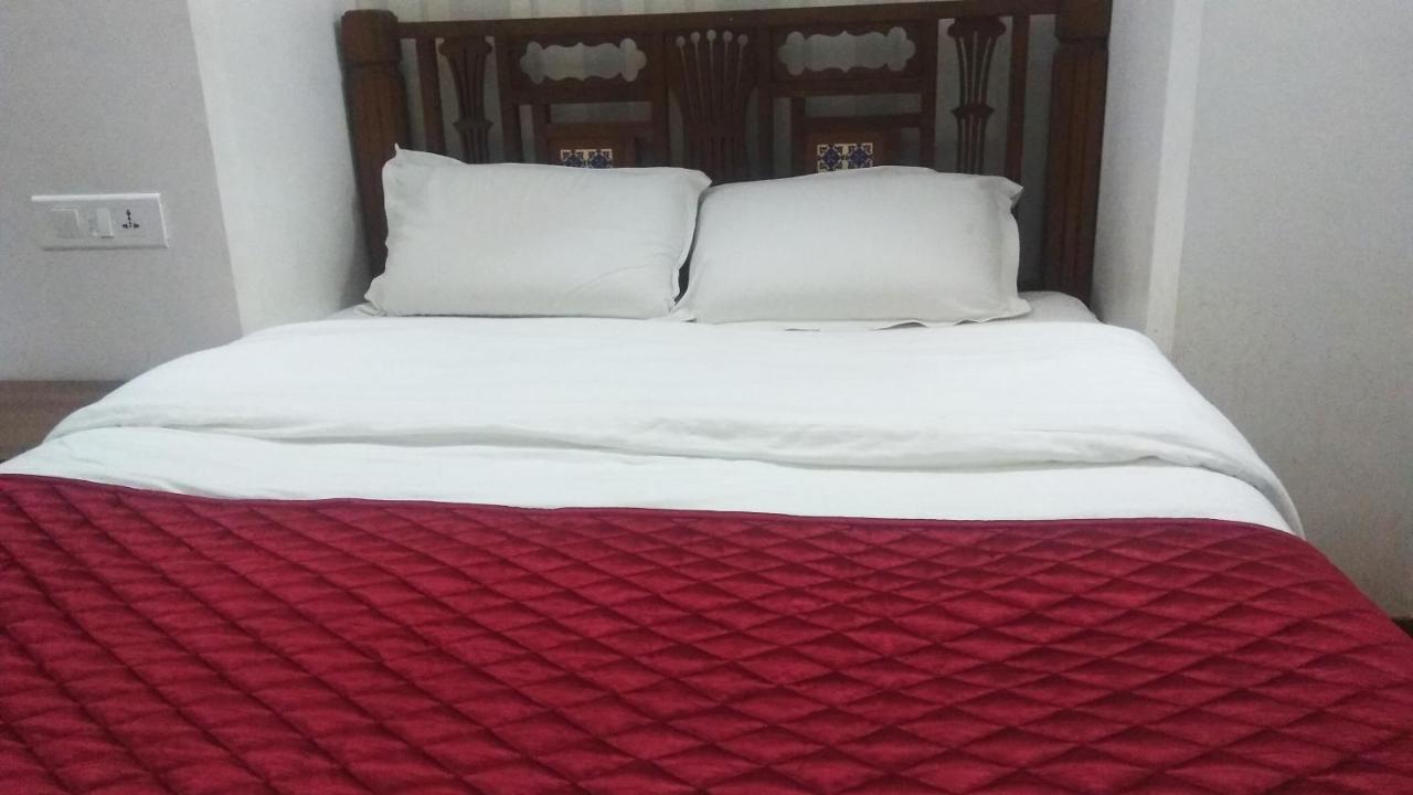 Carlton Hotel Mumbai - Behind Taj Mahal Palace Colaba Mumbai Ngoại thất bức ảnh
